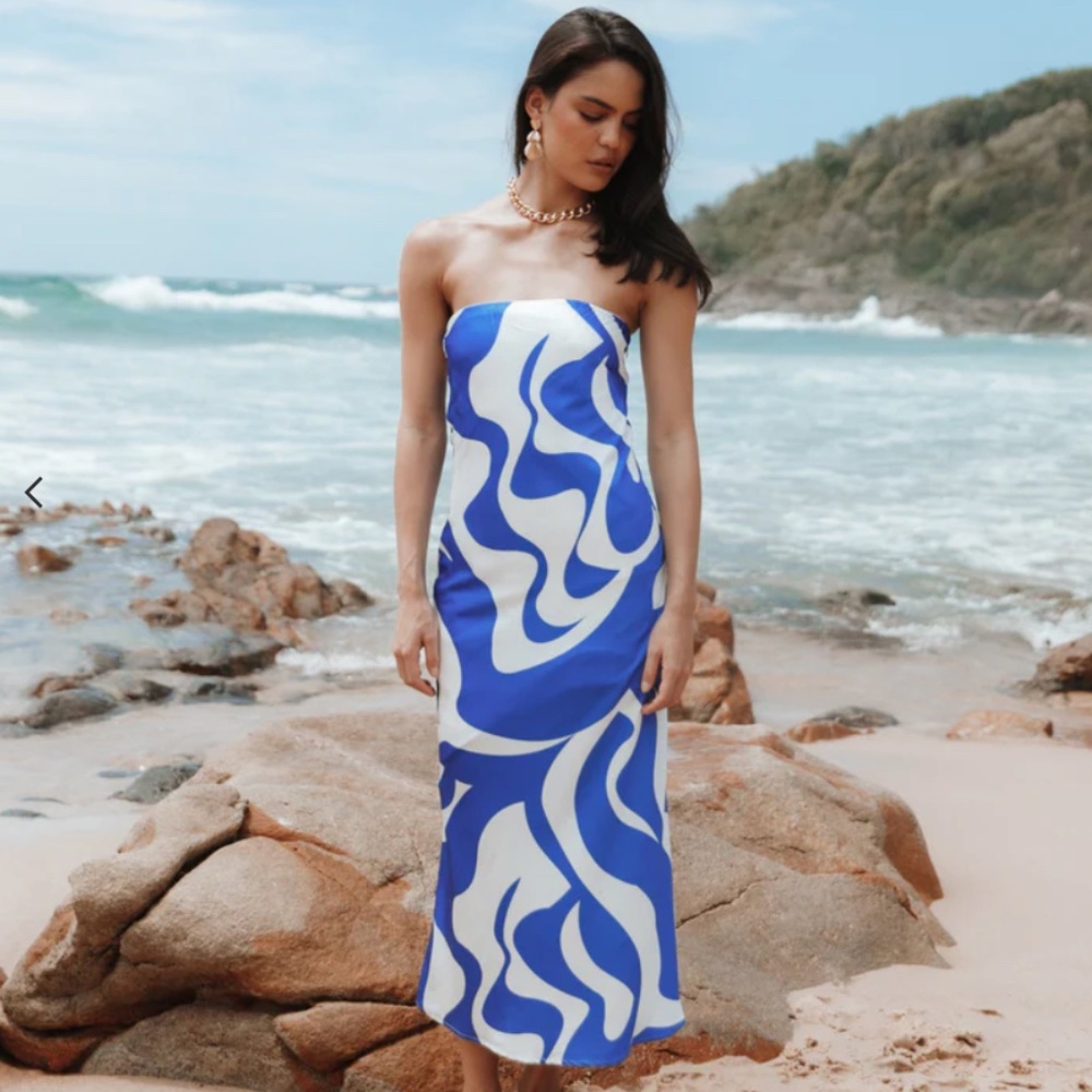 NWT SNDYS Angel Dress Blue Swirl Size L Never Worn